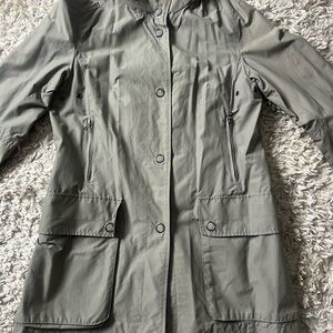 H&M 2000s lightweight gray raincoat with snap closures